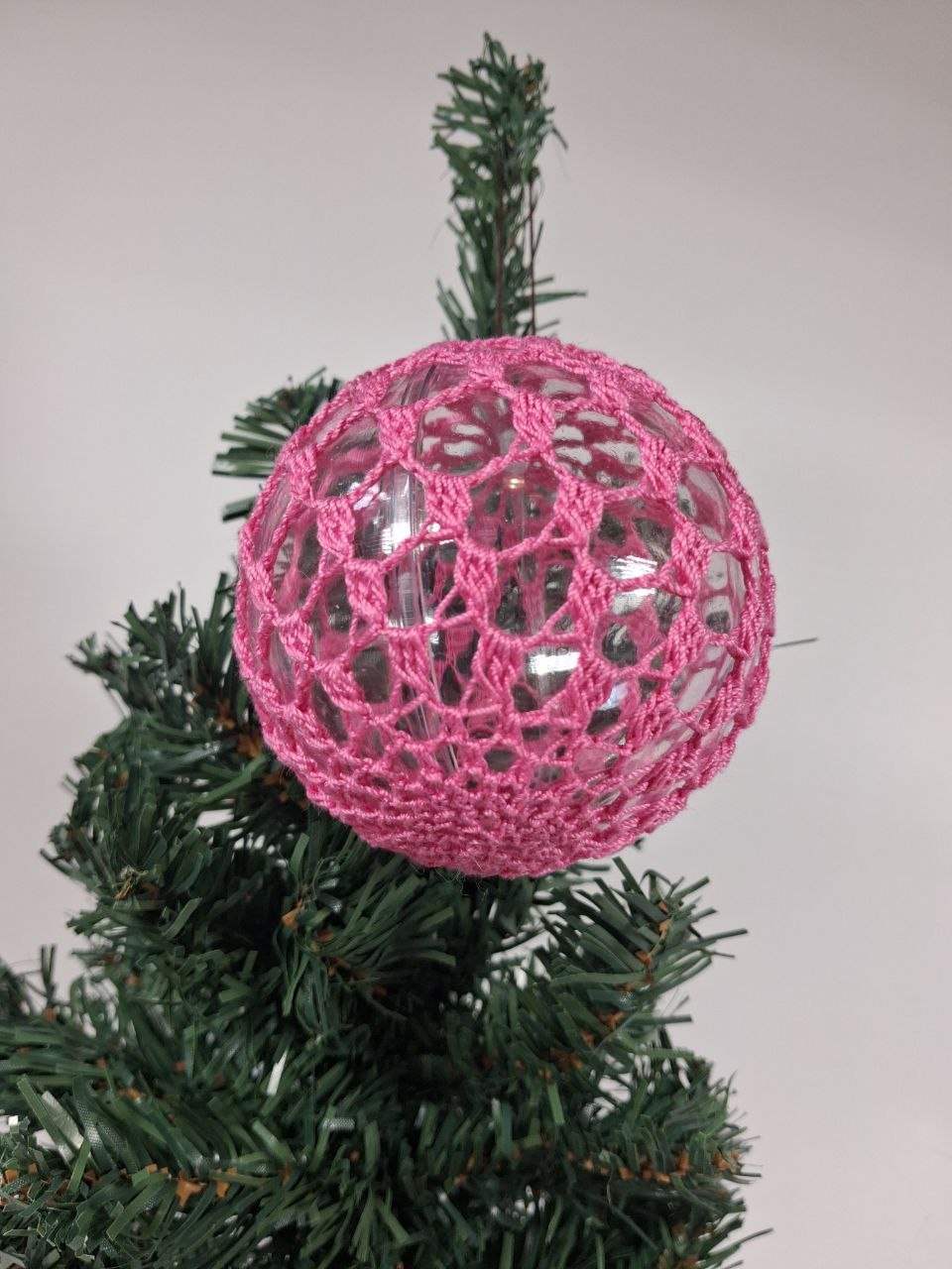 Pink Crochet Christmas Bauble (big pattern)