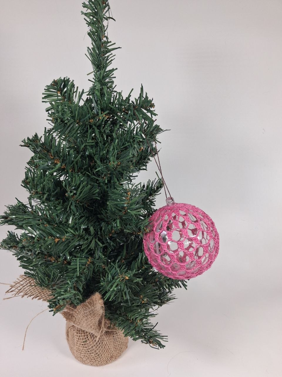 Pink Crochet Christmas Bauble (big pattern)