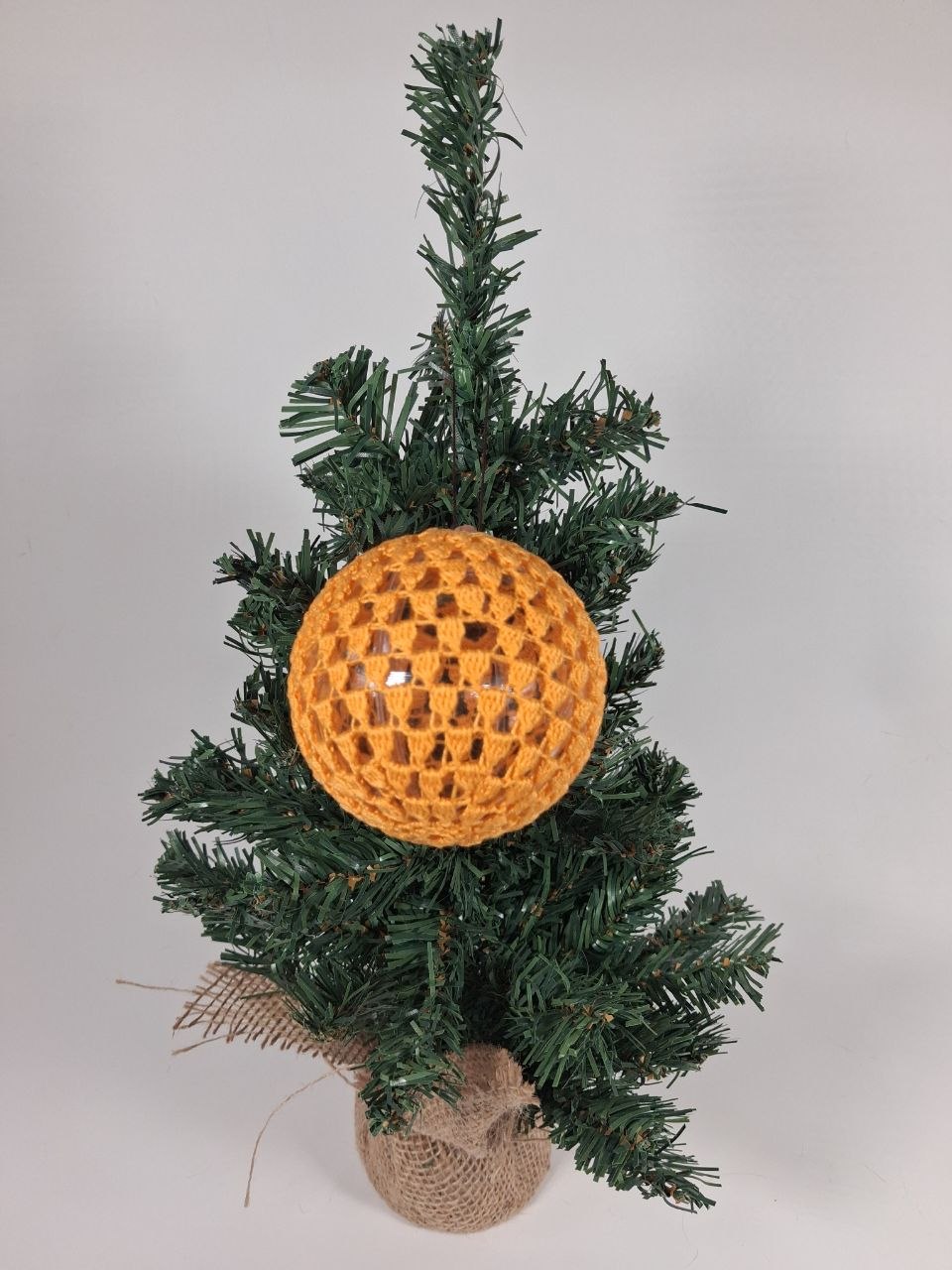 Orange Crochet Christmas Bauble (big pattern)