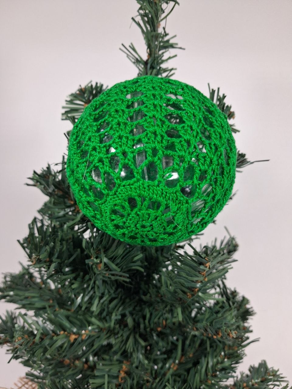 Green Crochet Christmas Bauble (medium pattern)